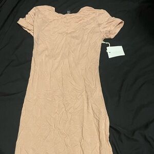 Forever 21 Dusty Blush Short-Sleeve Midi Bodycon Dress